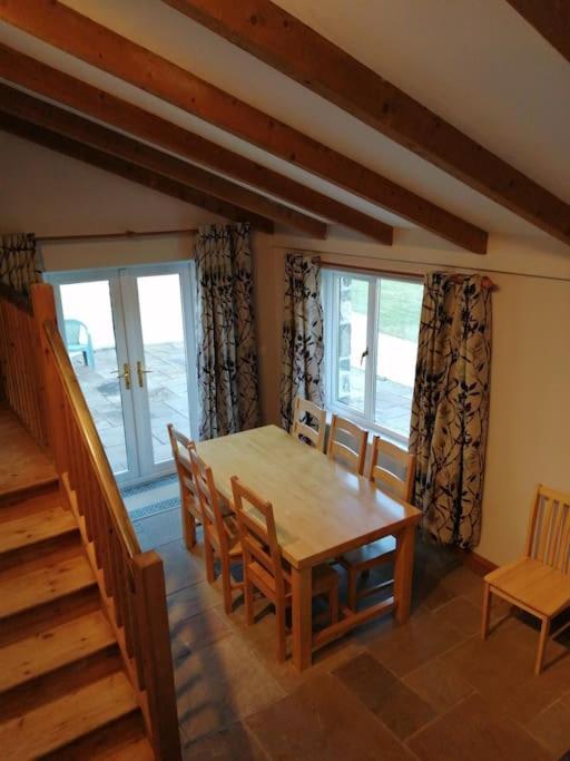 The Barn. Apartment คาร์มาเทน ภายนอก รูปภาพ