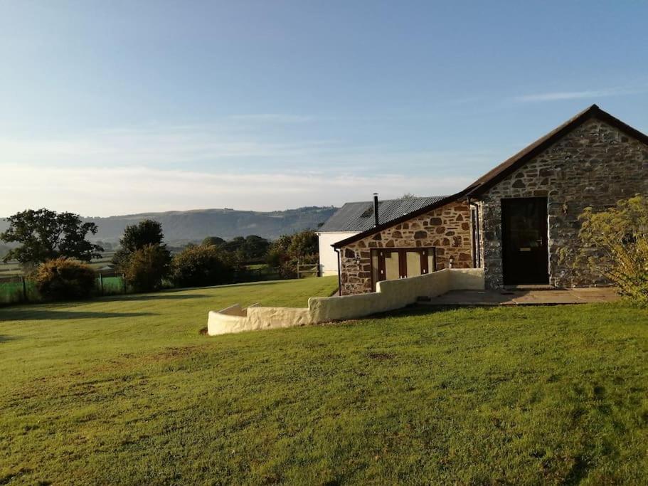 The Barn. Apartment คาร์มาเทน ภายนอก รูปภาพ