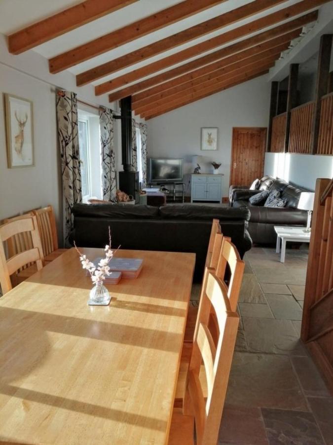 The Barn. Apartment คาร์มาเทน ภายนอก รูปภาพ